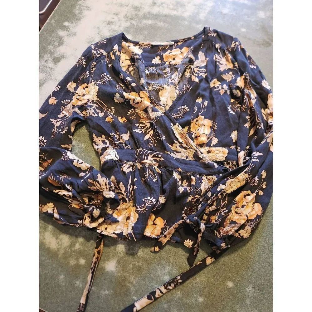Spell and the gypsy Rosa black floral Wrap Blouse sz XS